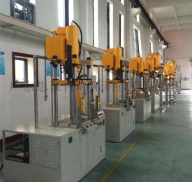 MÁY THỦY LỰC 4 TRỤ 200T