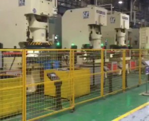 Tại sao ngành công nghiệp sản xuất thiết bị gia dụng xây dựng robot công nghiệp?